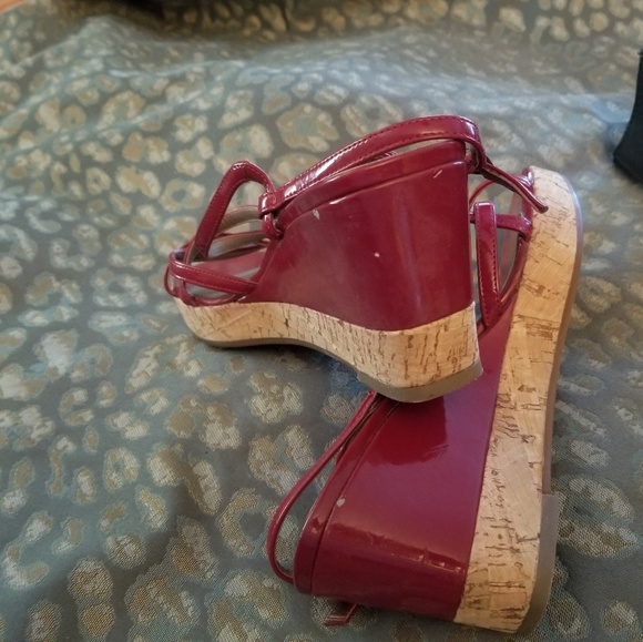 3/$50 Vaneli Red Patton Sandal Sz 6 - Picture 2 of 7